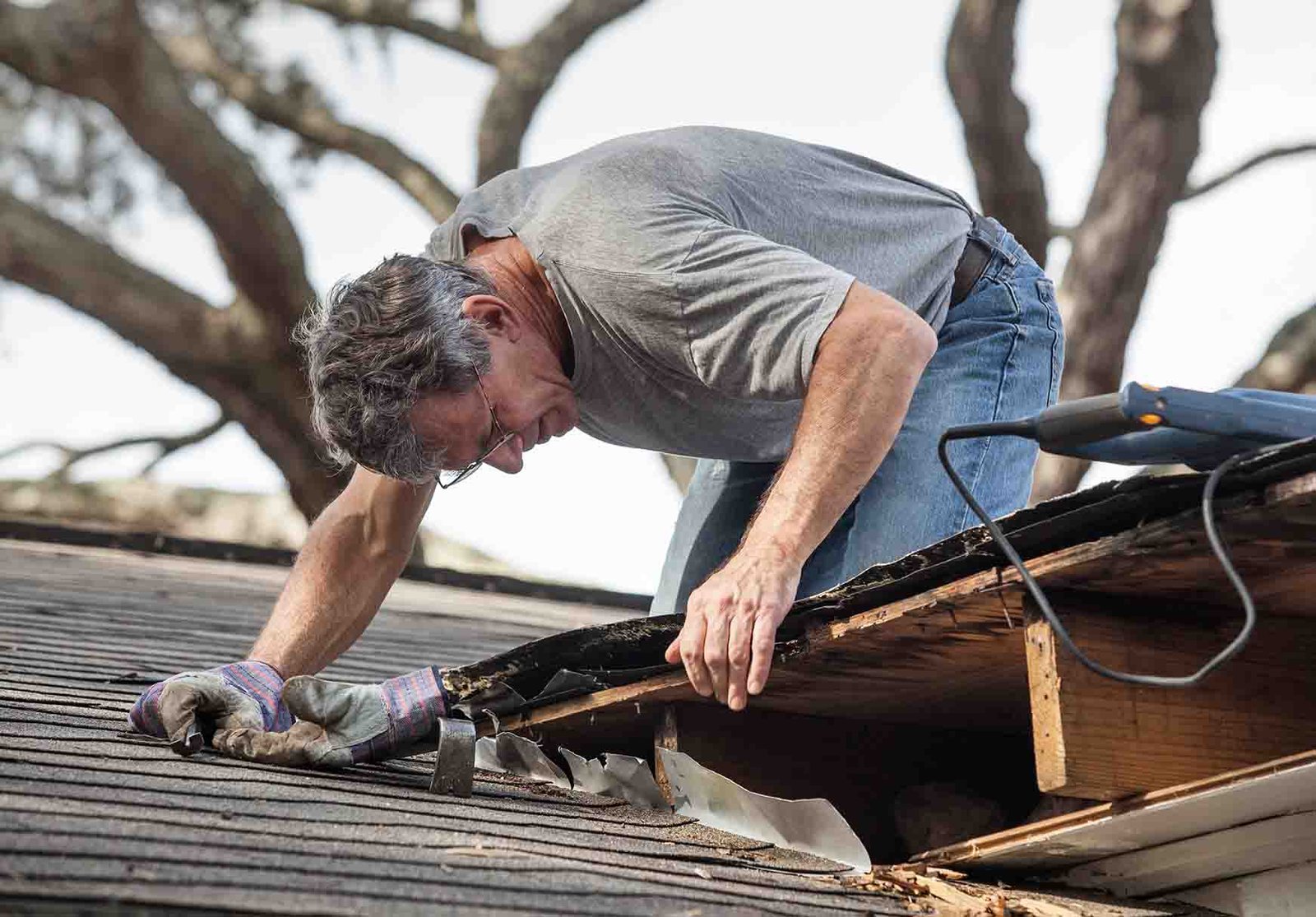 5 Warning Signs of Hidden Roof Damage